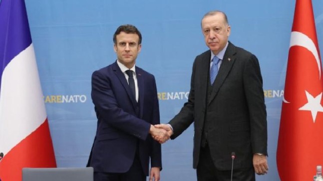 Erdoğan’dan Macron’a tebrik telefonu