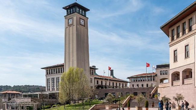 Koç Üniversitesi Türkiye’nin EQUIS Akreditasyonlu Tek Üniversitesi Olmayı Sürdürüyor