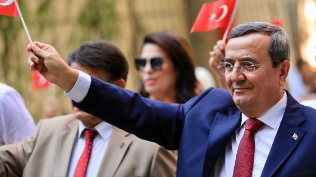 Konak Belediye Başkanı Abdül Batur: İyi ki doğdun İzmir