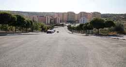 Mehmet Akif Ersoy Mahallesi’nde Sıcak Asfalt Serimi Tamamlanan Yol Yeniden Trafiğe Açıldı