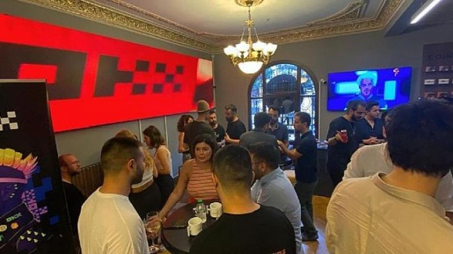 OKX Türkiye, başlattığı Meet-Up serisinin ilkini Coinoxs’ta düzenledi