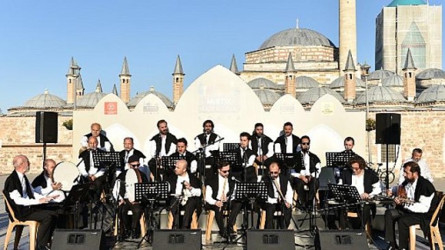 Uluslararası Konya Mistik Müzik Festivali’nin 3’üncü Gününde Azerbaycan’dan Teyyub Aslanov Sahnedeydi