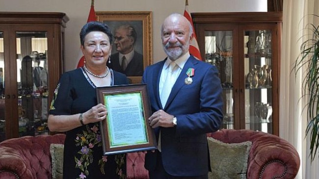 Yakın Doğu Üniversitesi Kurucu Rektörü Dr. Suat Günsel, Tataristan Cumhuriyeti Devlet Nişanı ile taltif edildi