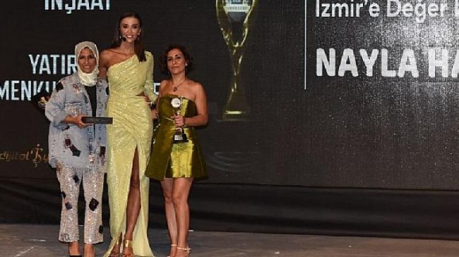 Nayla Haute Couture’a İzmir’e Değer Katan Marka Ödülü