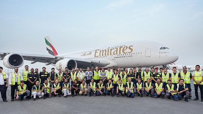 Emirates’in amiral gemisi A380, kapsamlı bir kabin yenileme ve donanım çalışması için bakıma alındı