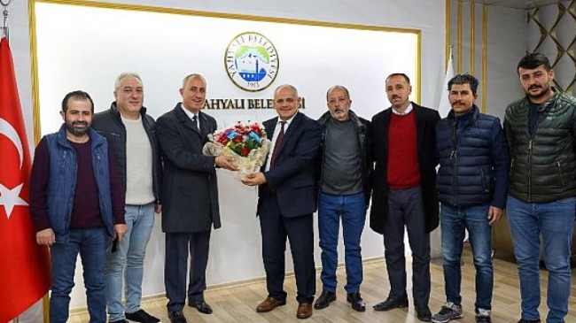Yahyalı Belediye Başkanı Esat Öztürk’e Camikebir Mahallesi’nden Teşekkür
