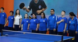 Büyükşehir'den özel sporcuların masa tenisi turnuvası