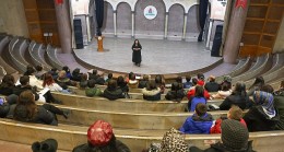 Nevşehir Belediyesi Şehir Tiyatrosu'nda yeni dönem atölye çalışmaları yoğun bir katılımla başladı.